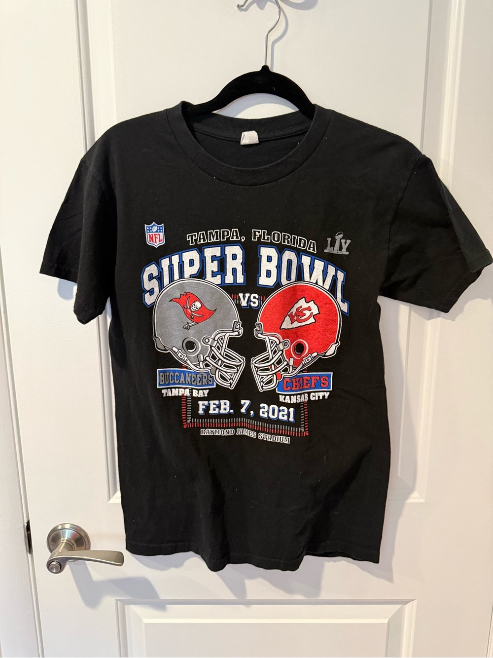 Super Bowl LV Buccaneers vs. Chiefs Graphic Tee - Black